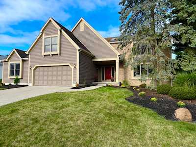 381 Briarbend Boulevard Powell,  OH 43065