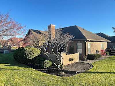 2499 Hooverside Lane Grove City, OH 43123